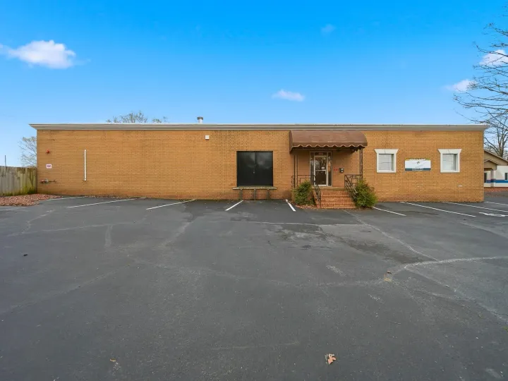 Industrial warehouse in Hickory, NC